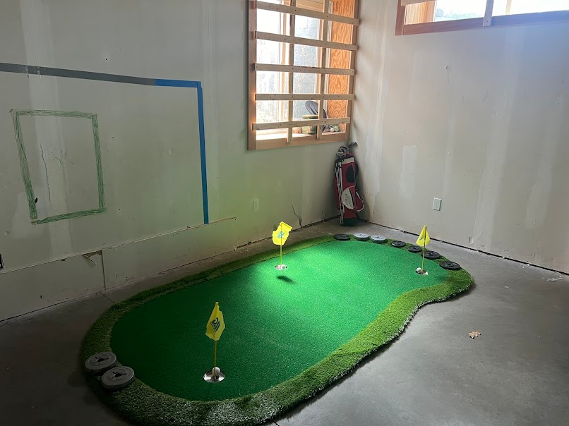 Interior 8